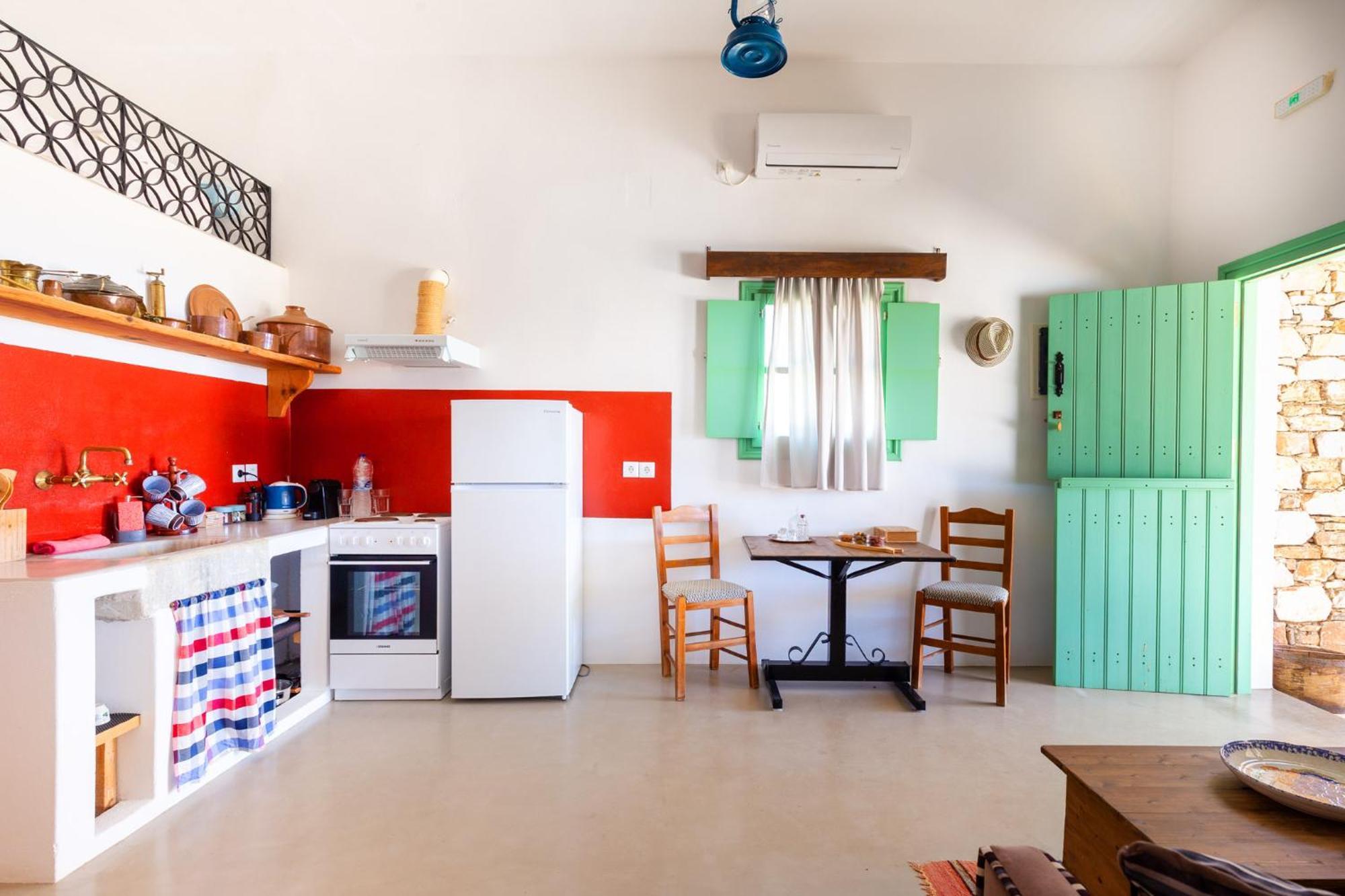 Ailouros Scenic Guest Houses Schoinoussa Bagian luar foto
