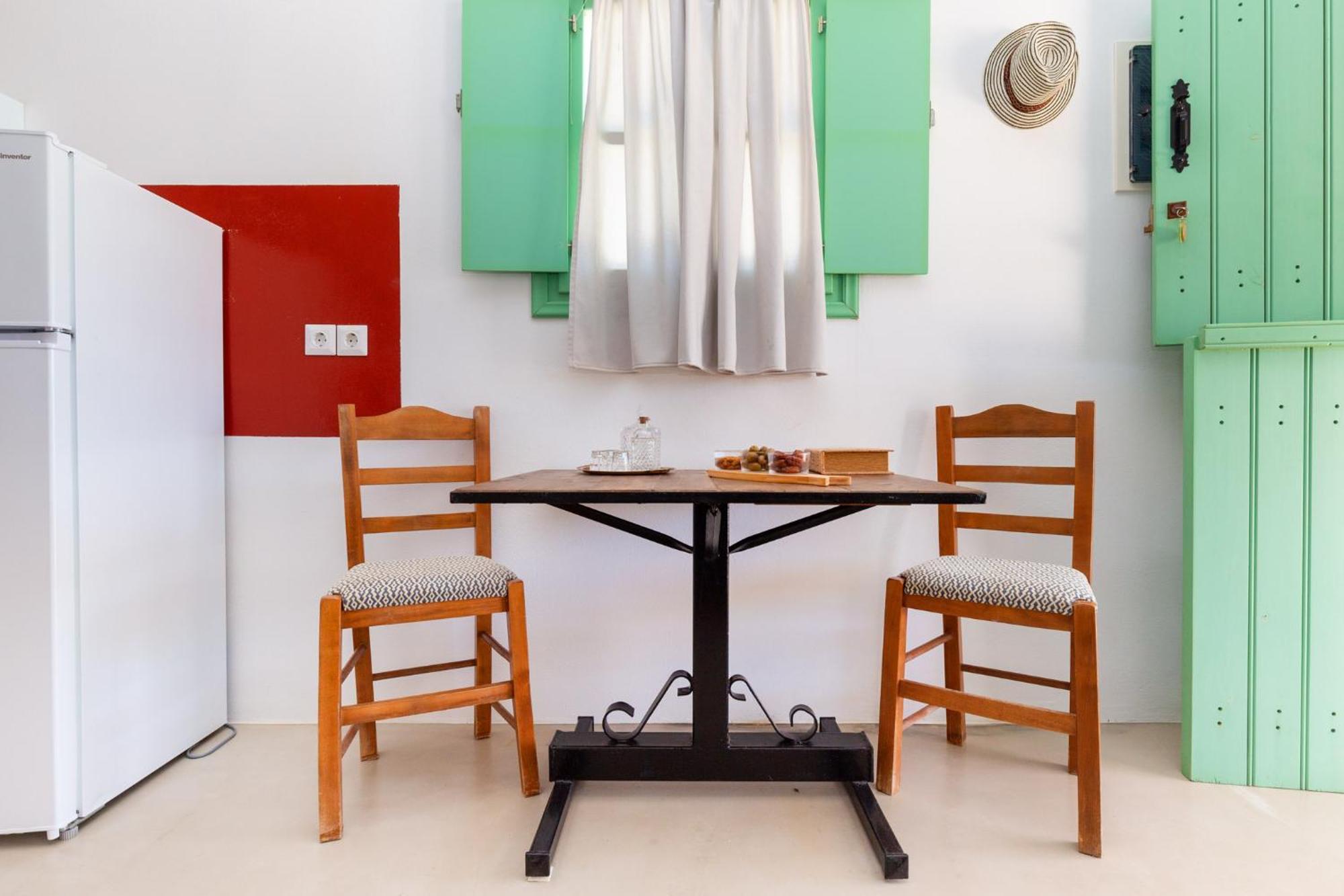 Ailouros Scenic Guest Houses Schoinoussa Bagian luar foto