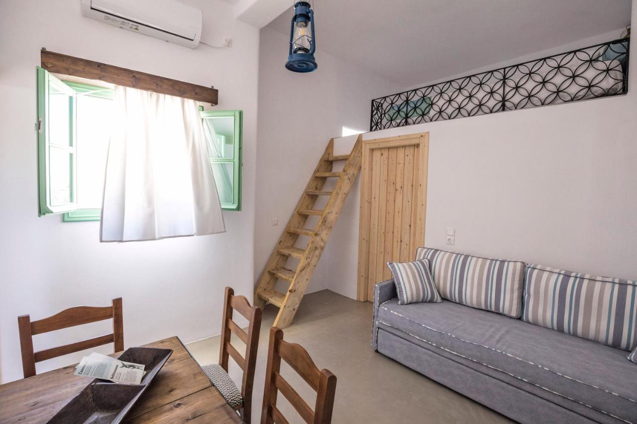 Ailouros Scenic Guest Houses Schoinoussa Bagian luar foto